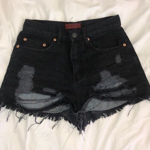 🌎Black denim cutoffs🌎